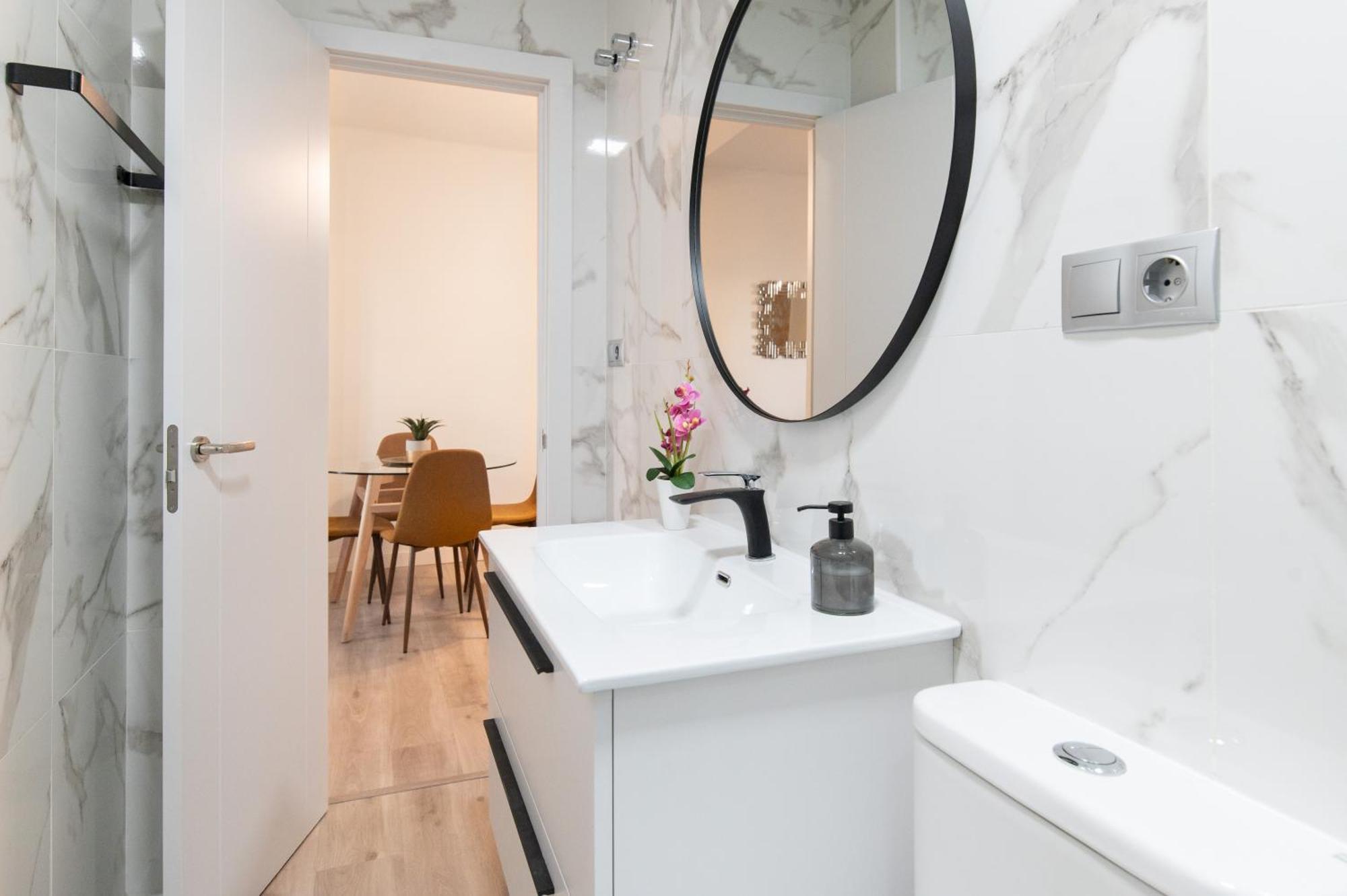 Apartamento Triana Habitame Inmobiliaria Sevilla Exterior foto
