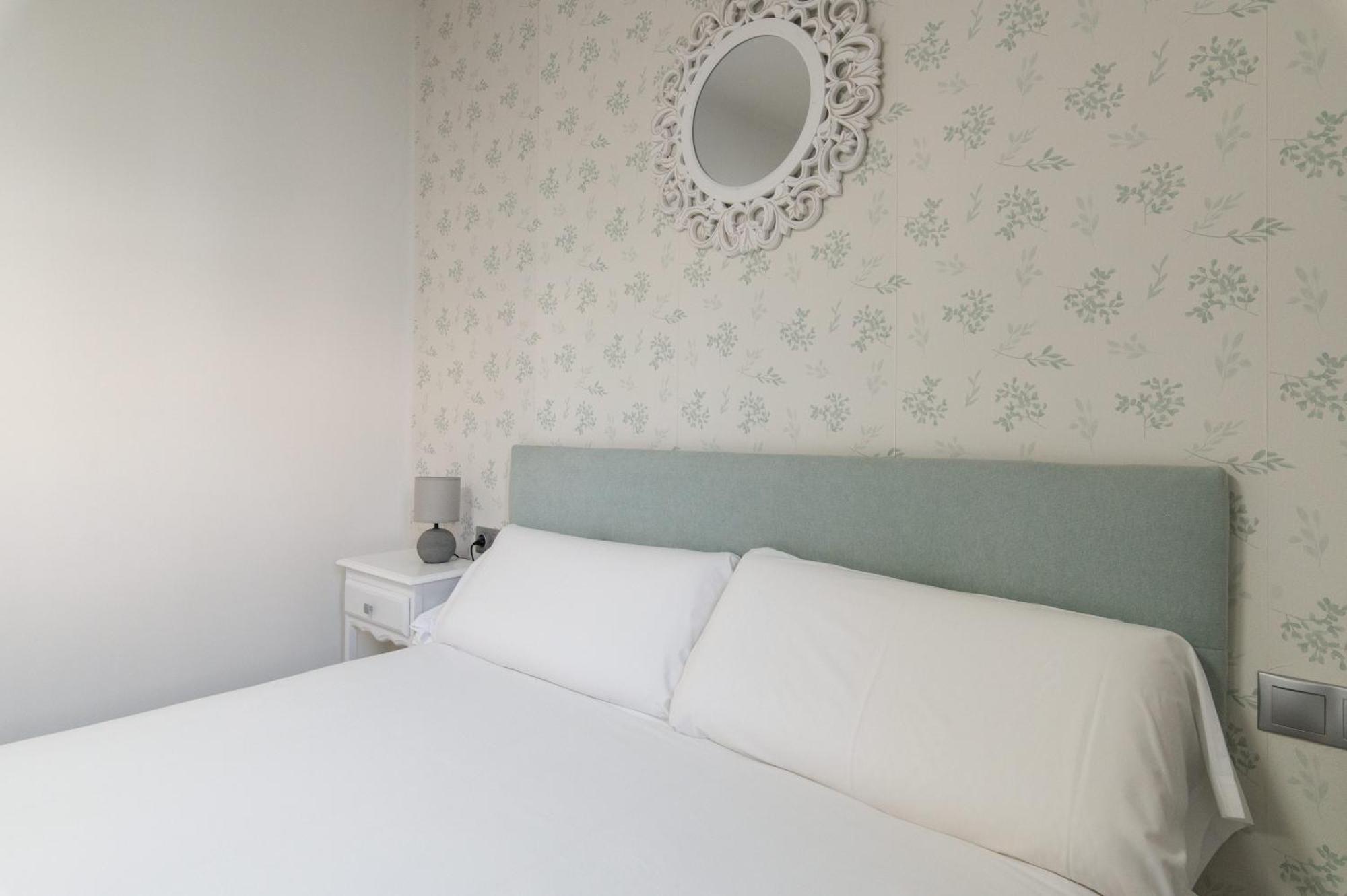 Apartamento Triana Habitame Inmobiliaria Sevilla Exterior foto